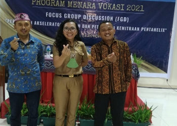 POLITEKNIK ELBAJO COMMODUS GELAR FGD PERUMUSAN AKSELERATOR DAERAH DAN PETA JALAN KEMITRAAN PENTAHELIX MANGGARAI BARAT